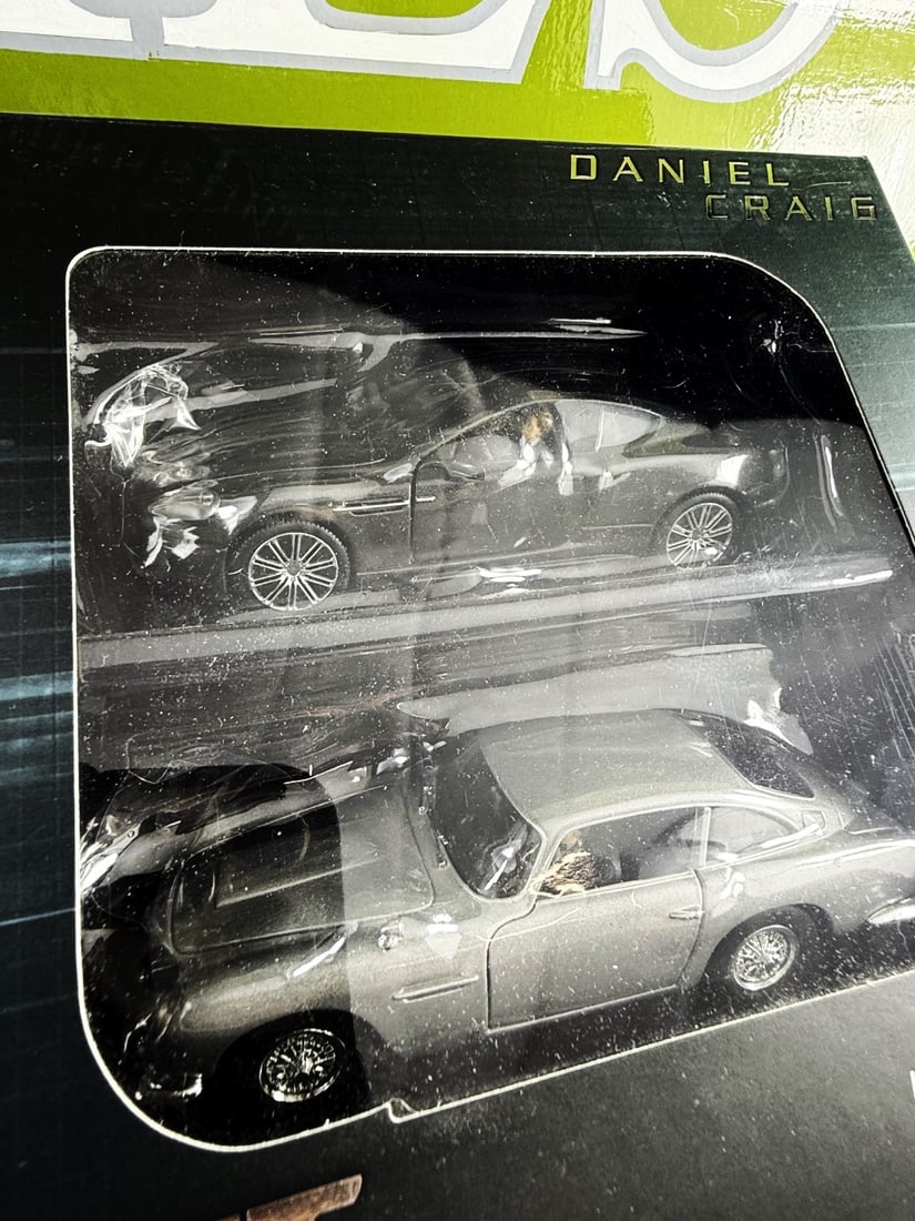 James Bond 007 Daniel Craig Era Ltd Edition Die Cast/Poster Collection - 6