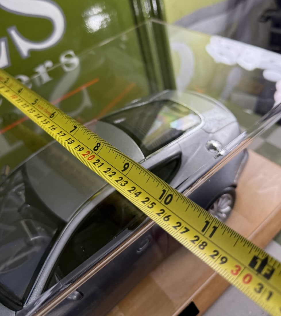 Rare Kyosho James Bond 007 Aston Martin Vanquish V12 Plus Display Case - 16