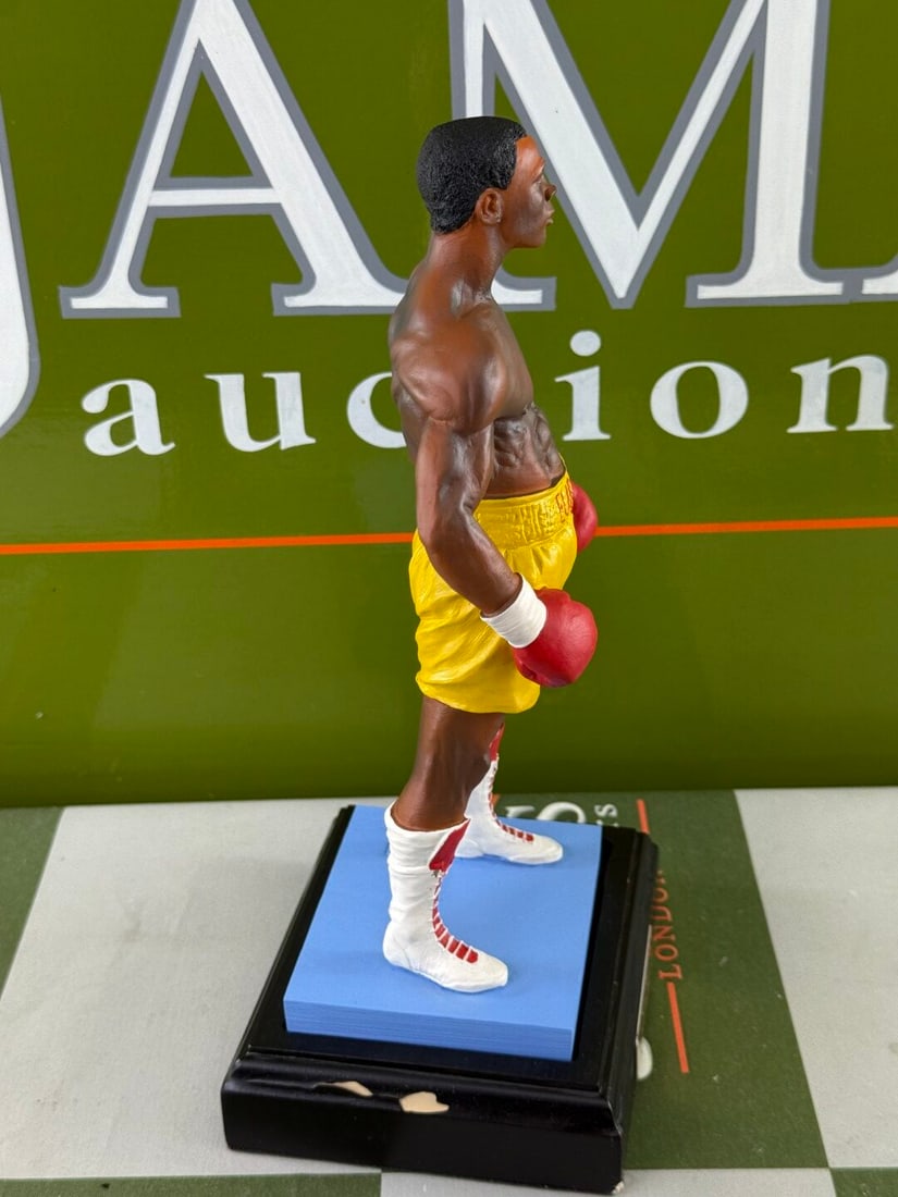 Chris Eubank Middleweight Boxing Champion- The Art Of Sport By Endurance Figurine. Sculpted by Danie - 4