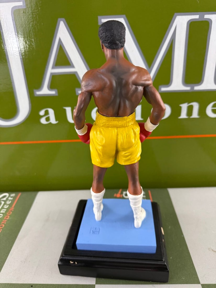 Chris Eubank Middleweight Boxing Champion- The Art Of Sport By Endurance Figurine. Sculpted by Danie - 5