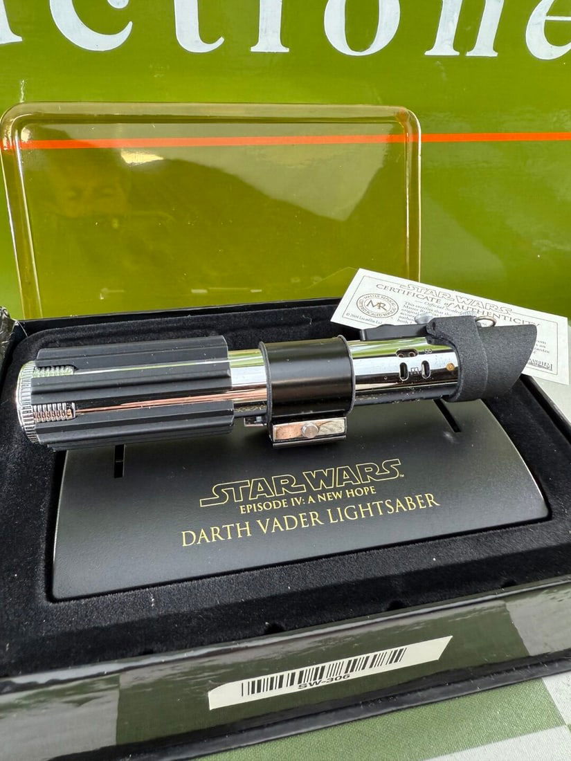 Masters Replica .45 Scale Lightsabre/COA -Darth Vader (1 of 4)