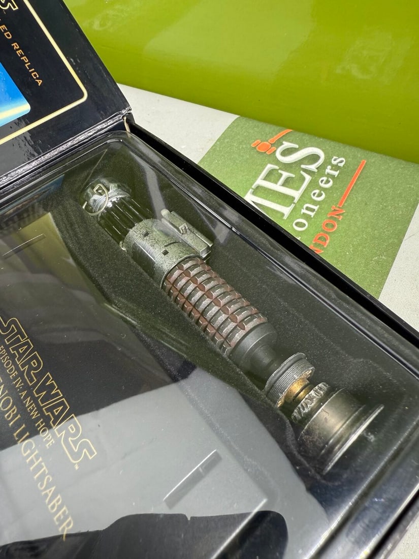 Masters Replica .45 Scale Lightsabre/COA -Ben Kenobi -New Hope - 4