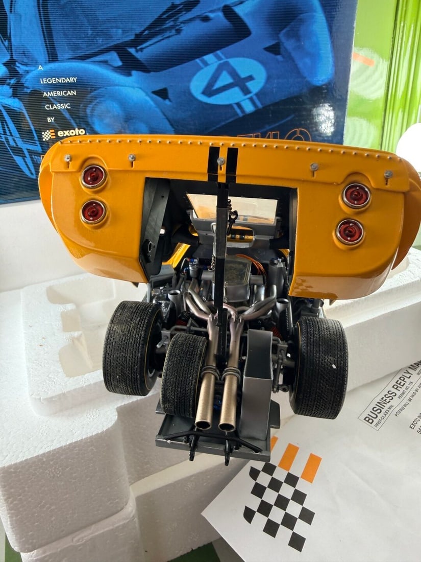 EXOTO 1:18 1967 YELLOW FORD GT #1 MK IV CAR RACING LEGENDS #1 Example - 8
