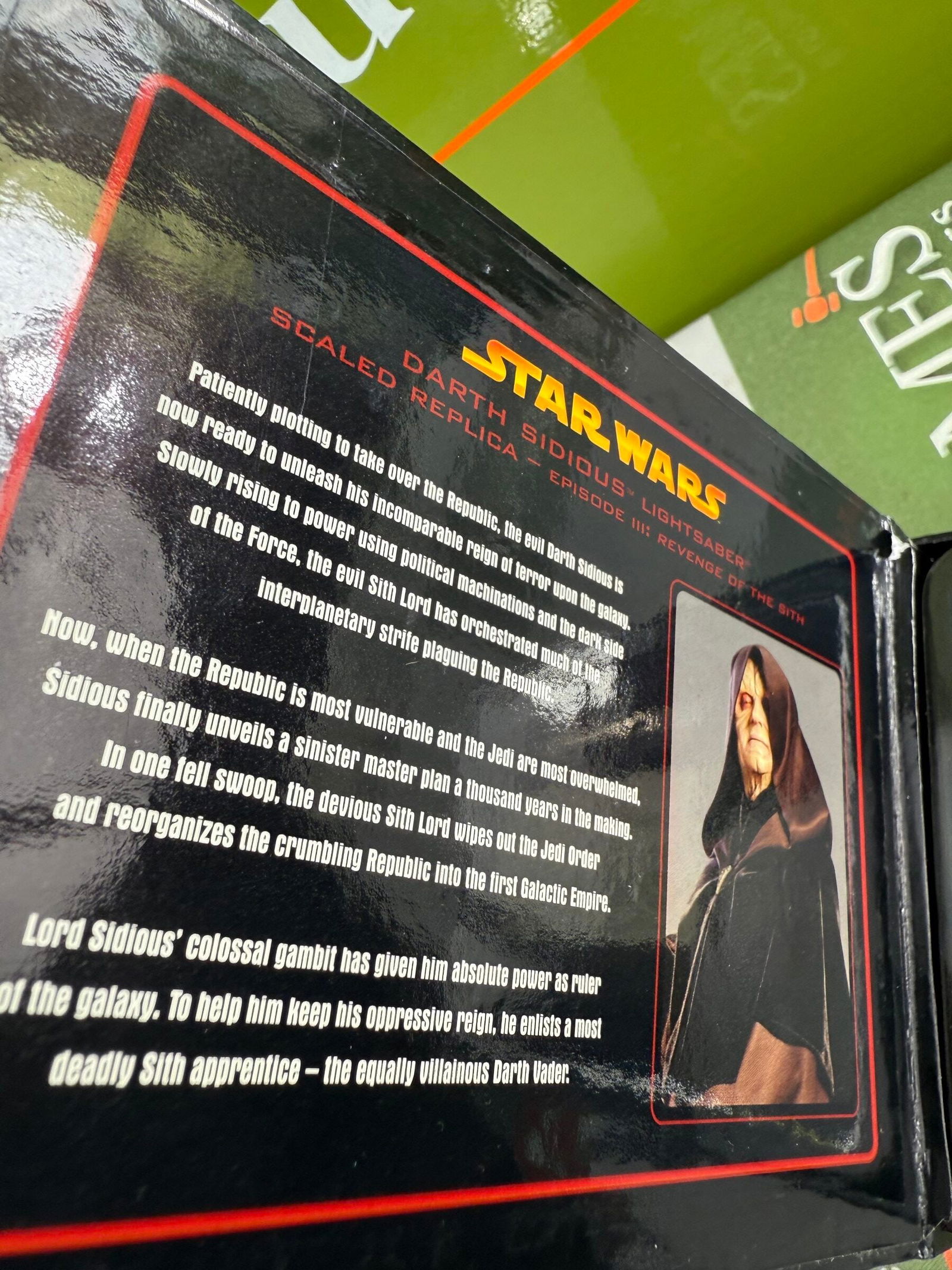 Masters Replica .45 Scale Lightsabre/COA -Darth Sideous. - 3