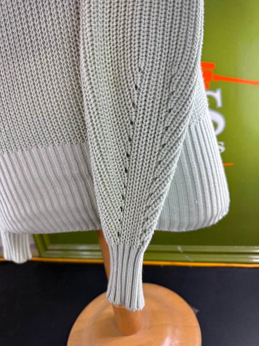 Ladies Size Small Pullover Jumper By Velvet Green - 3