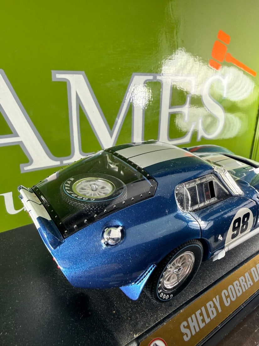 ltd Edition 1:18 scale Shelby Cobra Daytona, by Shelby Collectibles, signed by Carroll Shelby - 5