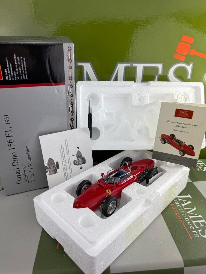 CMC 1:18 Ferrari Dino 156 Sharknose F1 Weltmeister-1961 M078 (1 of 9)