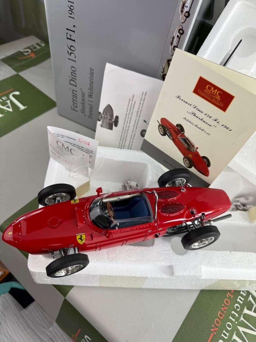CMC 1:18 Ferrari Dino 156 Sharknose F1 Weltmeister-1961 M078 - 5