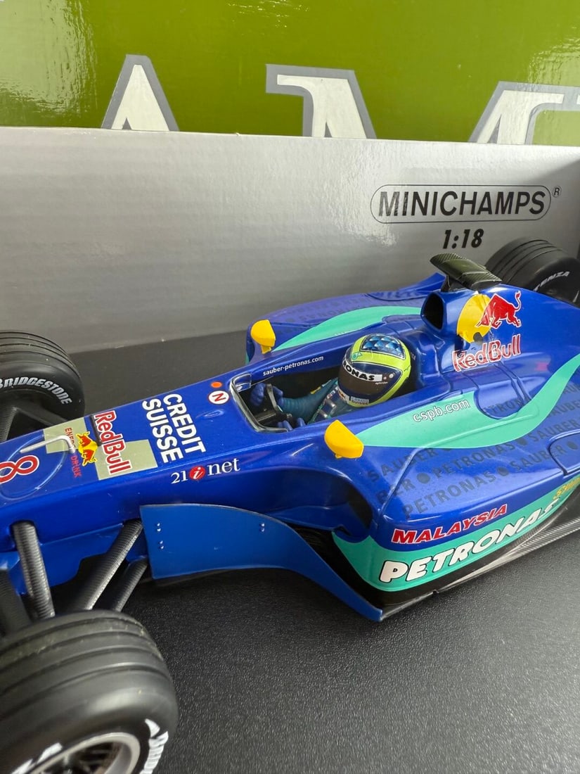 Minichamps 1:18 Sauber Petronas C21 F Massa 2002 - 4