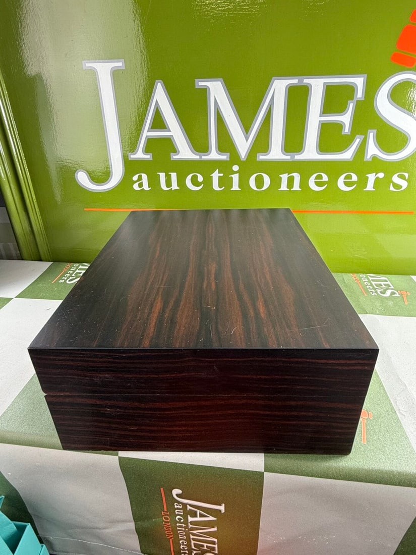 Alfred Dunhill `White Spot` Cigar Humidor+ Davidoff Winston Churchill Sealed Cigars x3 - 10