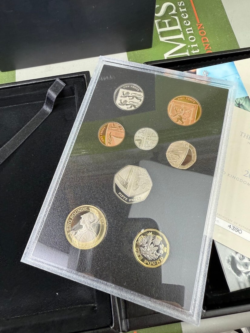 The Royal Mint 2022 Making History Edition Of Coinage /COAs Etc - 8