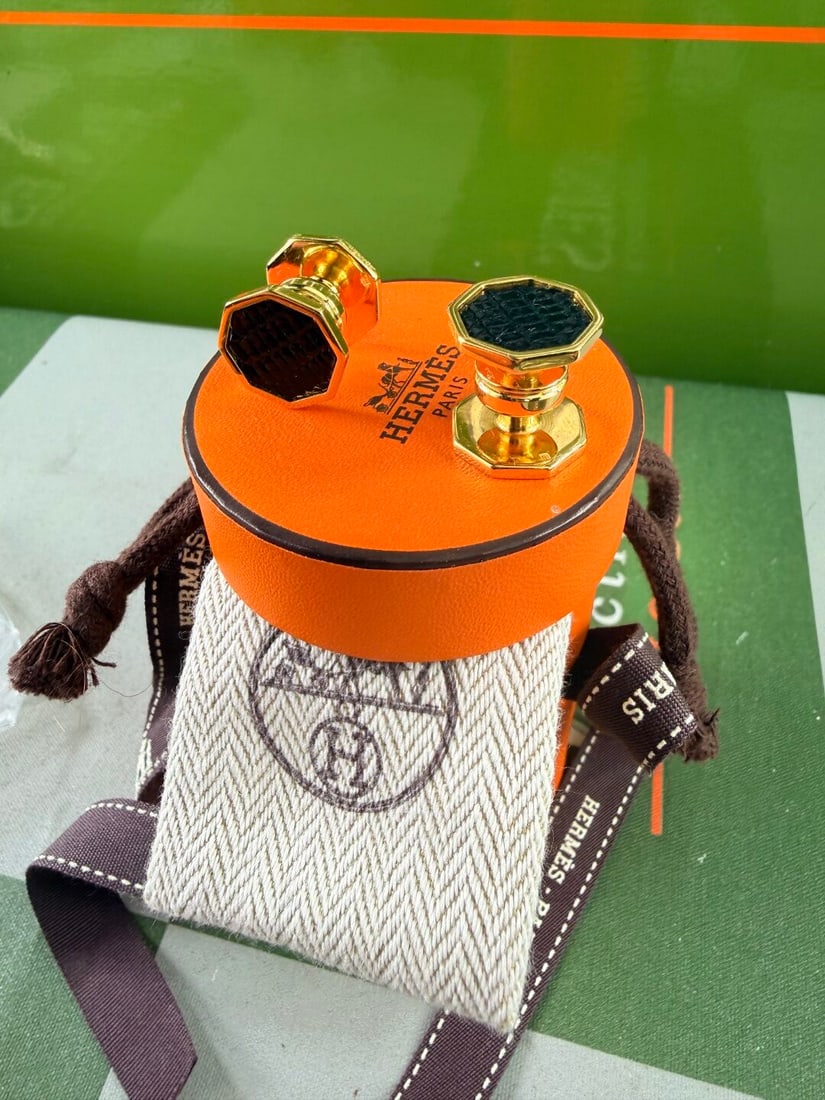 Hermes Paris Octagonal Vintage Gold Cufflinks & Black Lizard Leather Inlay-Very Rare Examples: Hermes Paris Octagonal Vintage Gold Cufflinks & Black Lizard Leather Inlay-Very Rare Examples, as pictured in excellent order &benefitting from original packaging. circa 80/90s