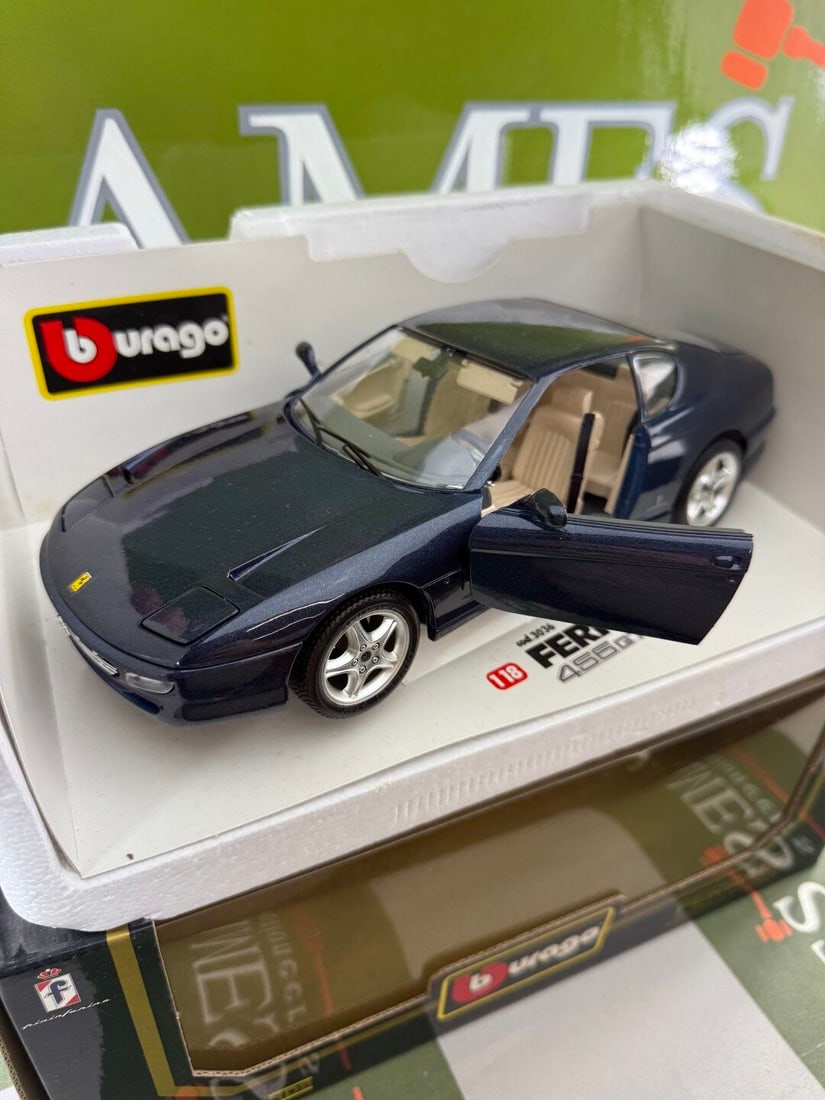 Burago 1:18 Scale 90`s Super Car Collection Ferrari 456 GT 1992 - 4