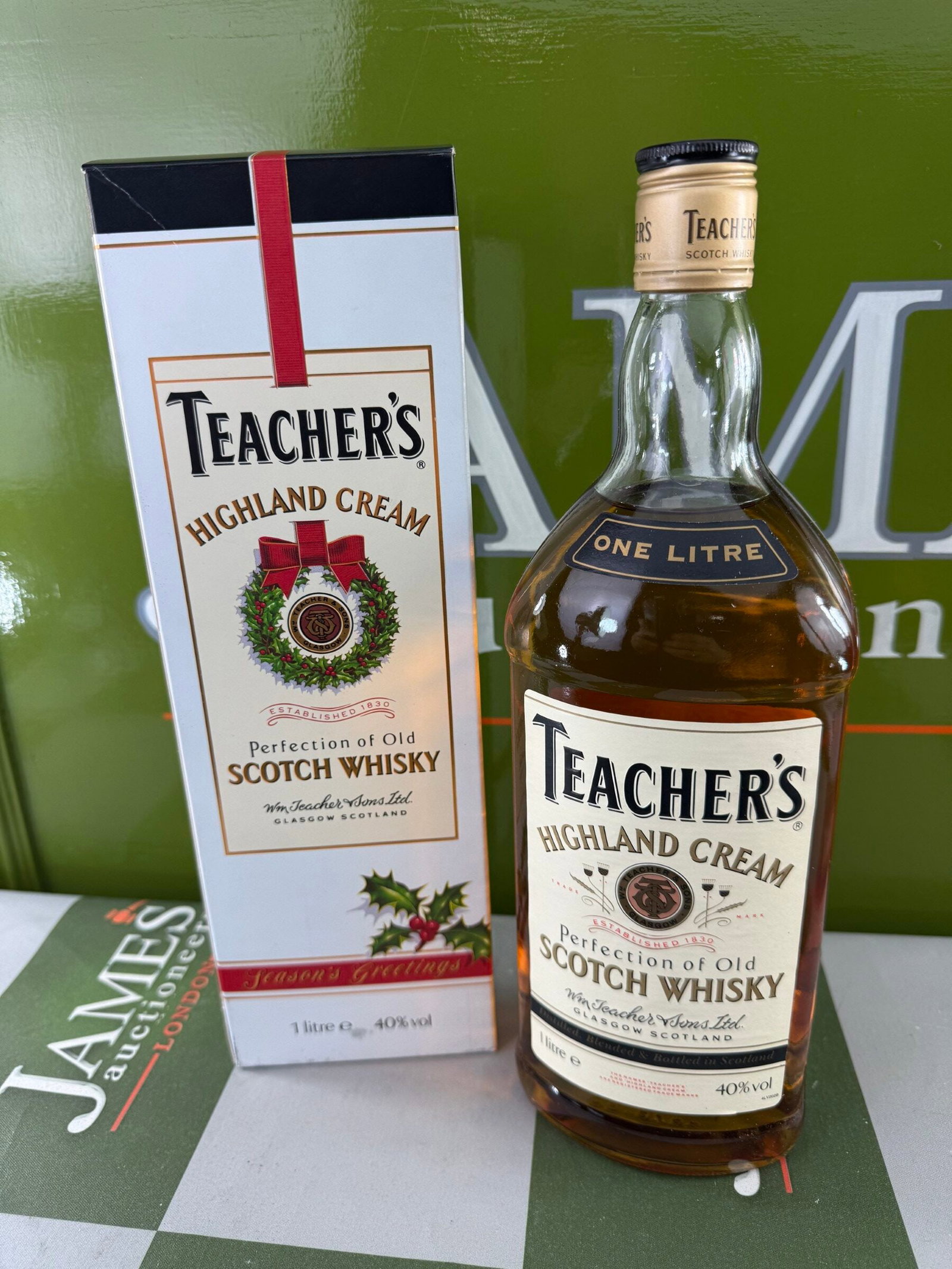 Teachers Highland Cream 1990s Blended Scotch Whisky 700ml: Teacher's Highland Cream - 1990s Blended Scotch Whisky 700ml-70cl-40%-Sealed and unopened for pictures only