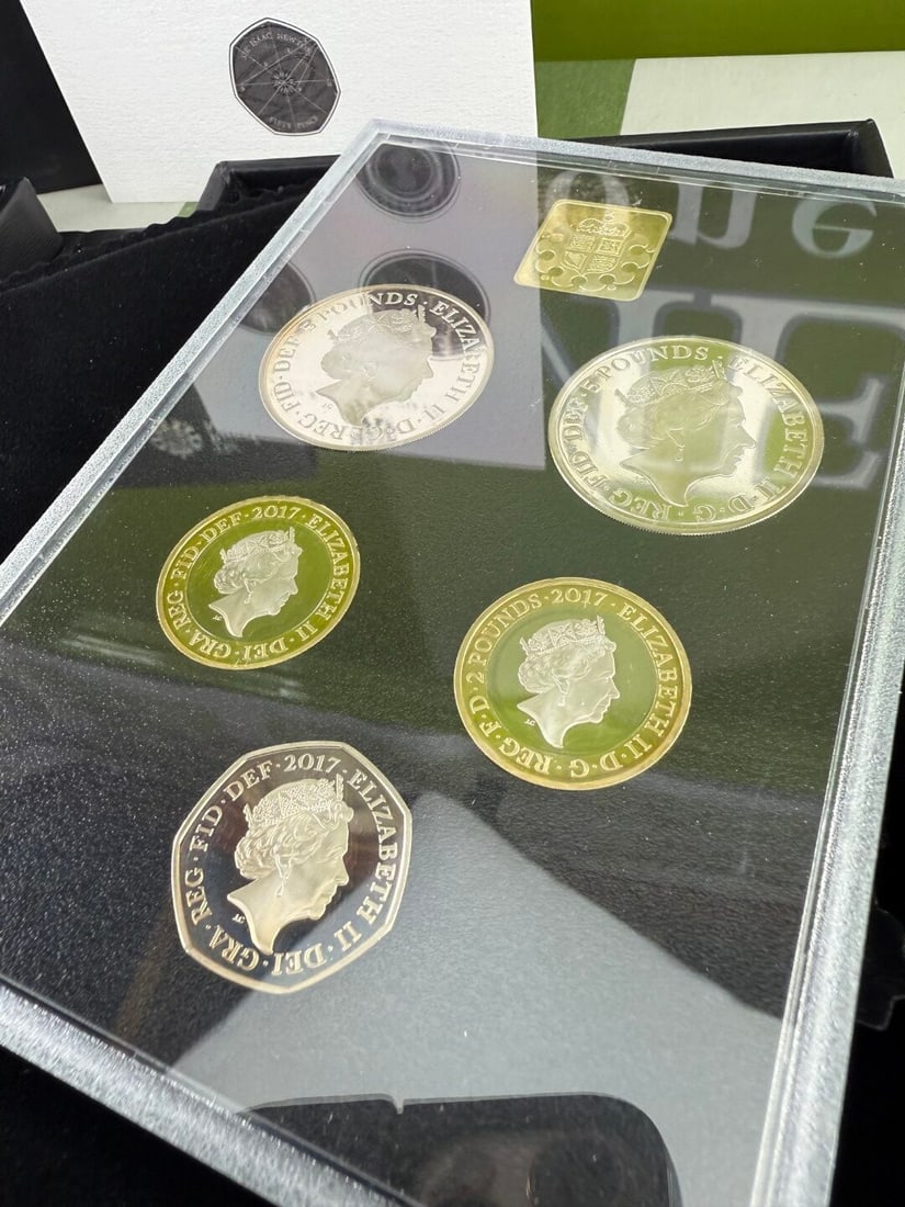 Royal Mint 2017 United Kingdom Collector Edition Coin Set - 5