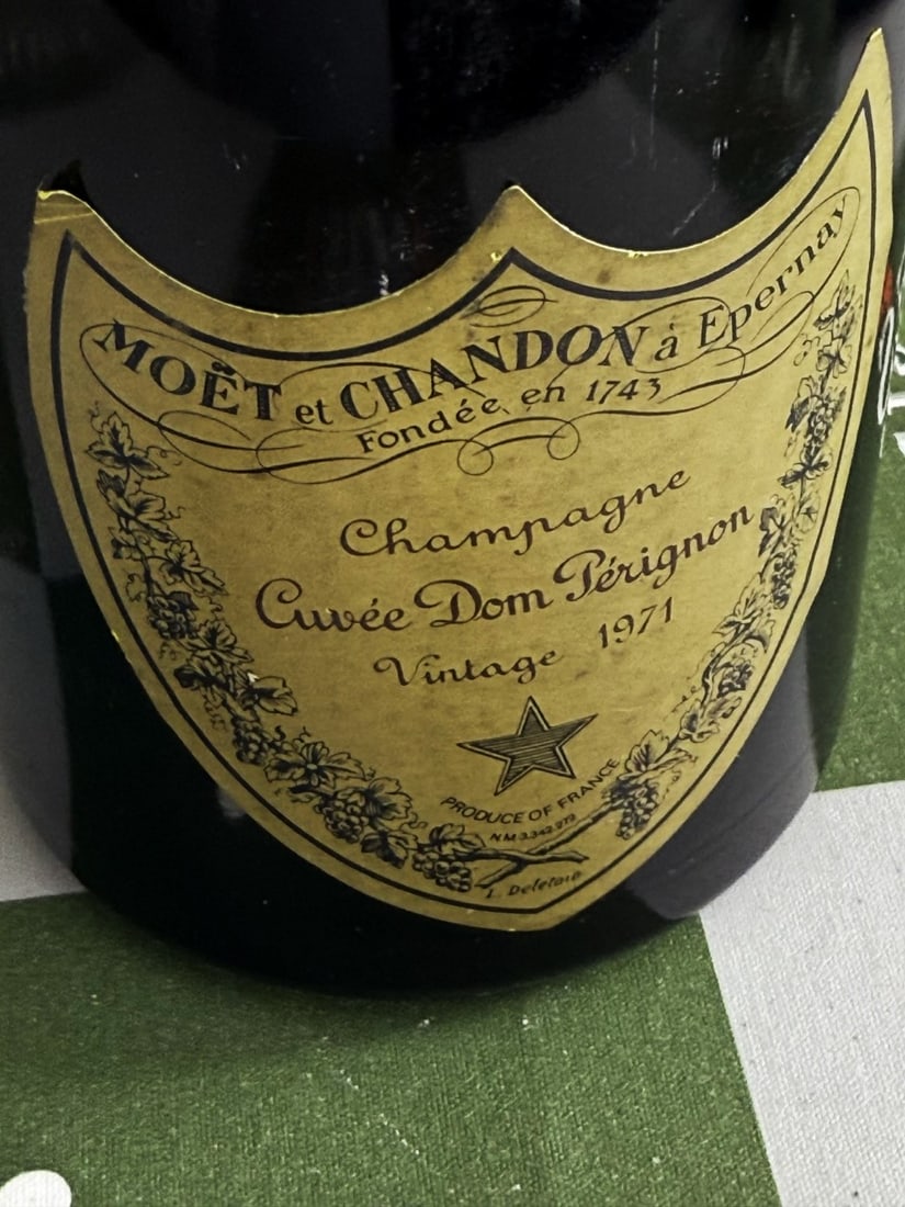Mot et Chandon, Cuve Dom Perignon Champagne, 1971 Vintage. 50 Year Old Example - 3