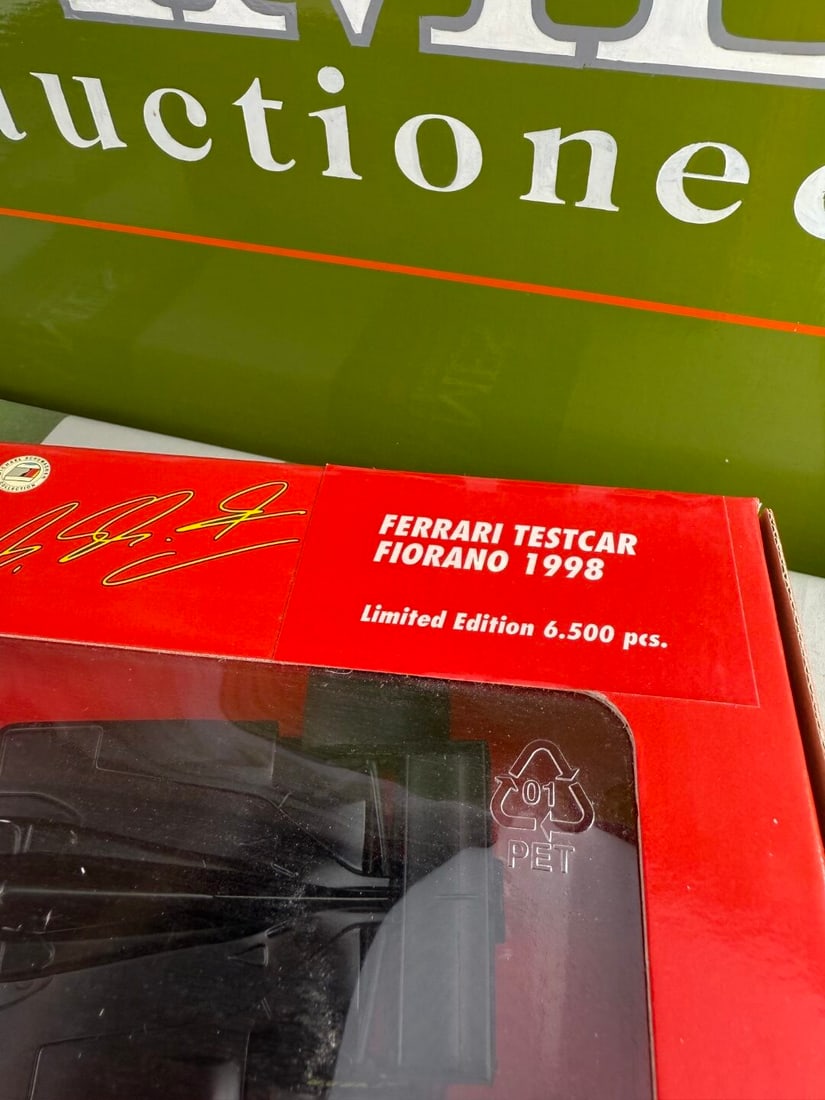 Michael Schumacher Collection 1:18 Ferrari Test Car Fiorano - 4