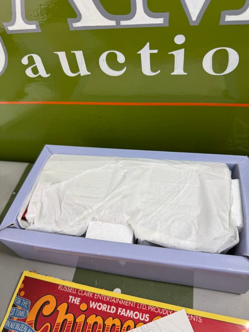 Chipperfields Circus Corgi Classics Collection 97896 AEC Pole Truck - 5