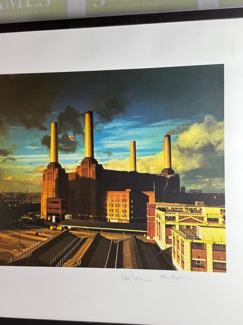 Pink Floyd `Animals` Silkcreen Ltd Edition 135/295 Worldwide Signed by Nick Mason & Storm Thorgeson. - 2