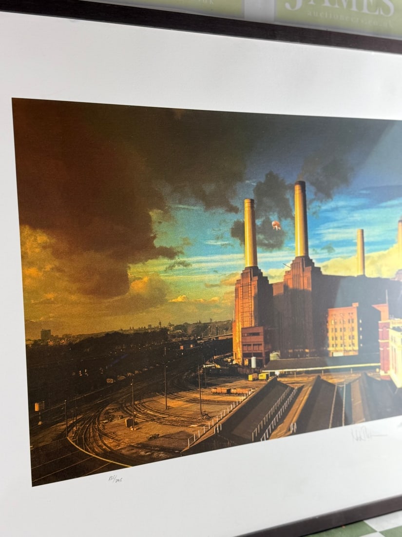 Pink Floyd `Animals` Silkcreen Ltd Edition 135/295 Worldwide Signed by Nick Mason & Storm Thorgeson. - 3