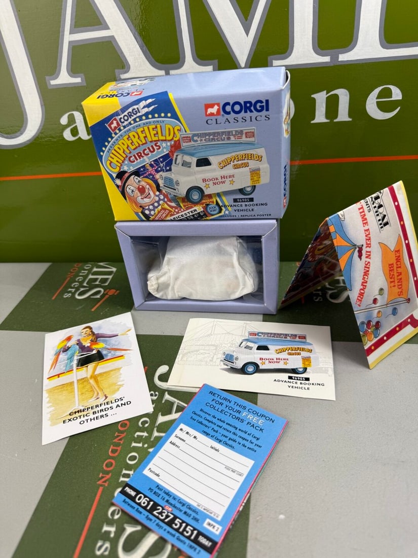 Chipperfields Circus Corgi Classics Collection 96905 Advance Booking Vehicle (1 of 5)