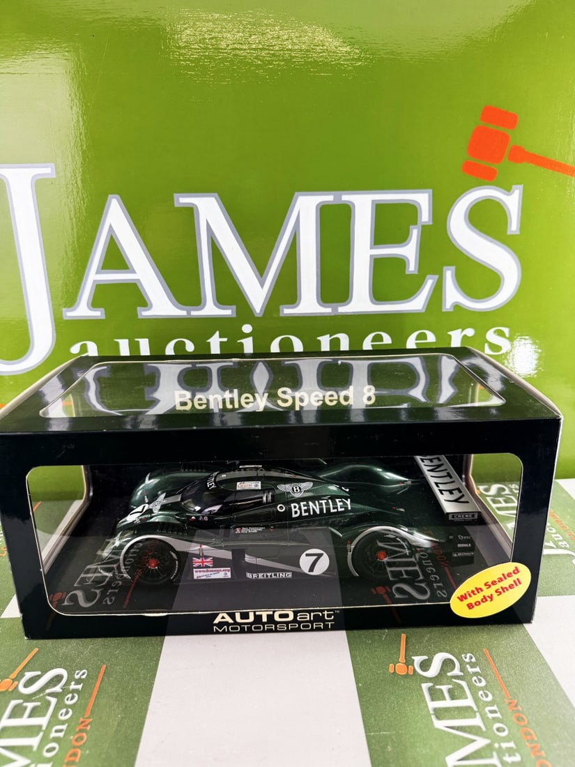 AutoArt 1/18 Scale Bentley Speed 8 Le Mans 24H 2003 Winner Capello/Kristensen/Smith RN7: AutoArt #80353 1/18 scale Bentley Speed 8 Le Mans 24H 2003 Winner Capello/Kristensen/Smith RN7