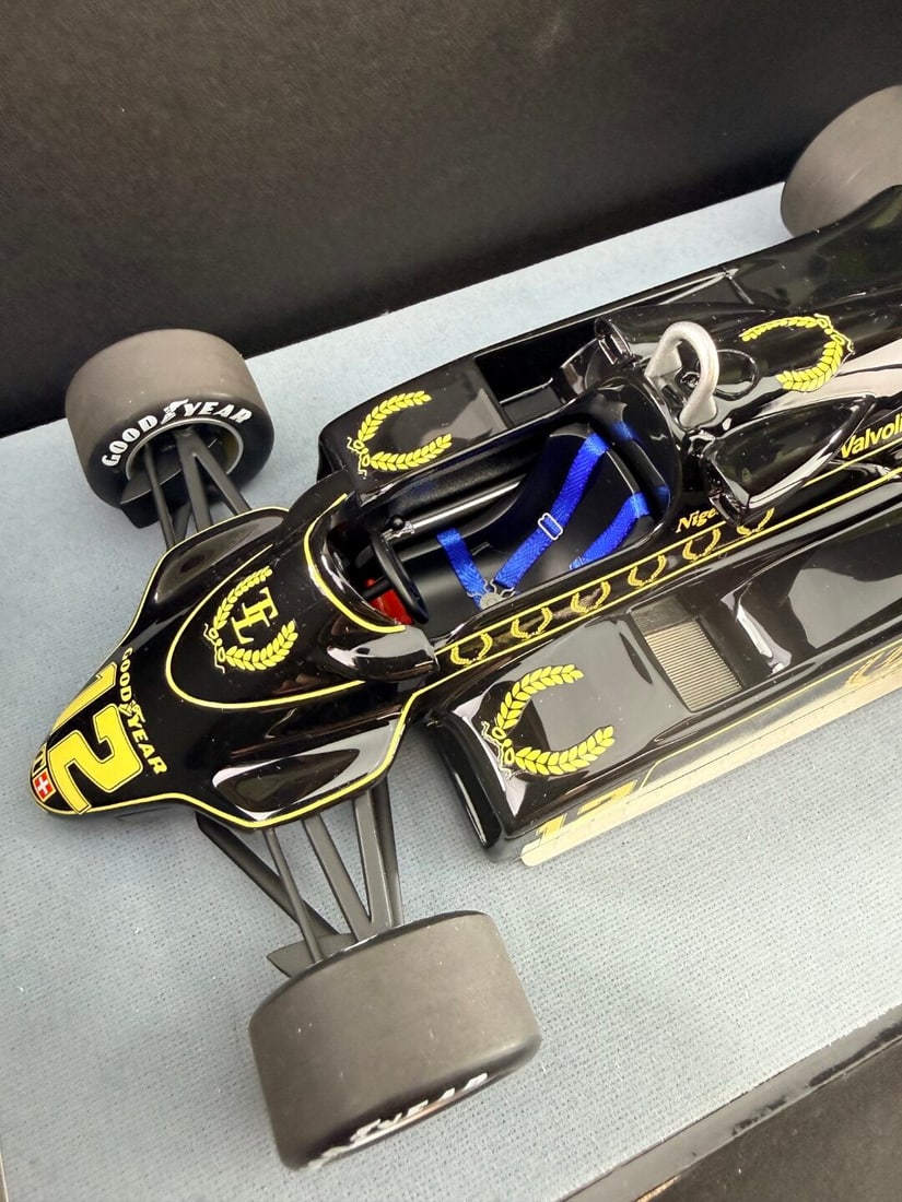 Tecnomodel Mythos Series 1/18 scale Lotus 91 Nigel Mansell British Grand Prix 1982 - 5