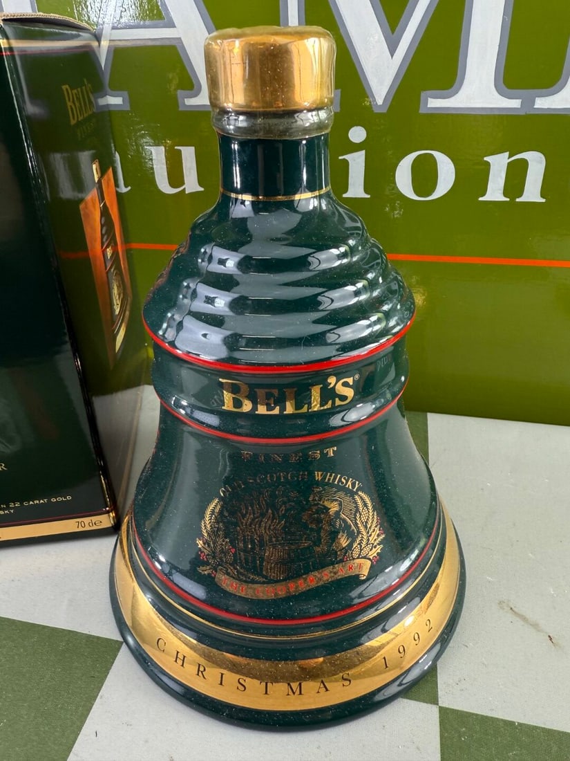 Bells Finest Whiskey Christmas Decanter -22 Carat Gold -1992 - 2
