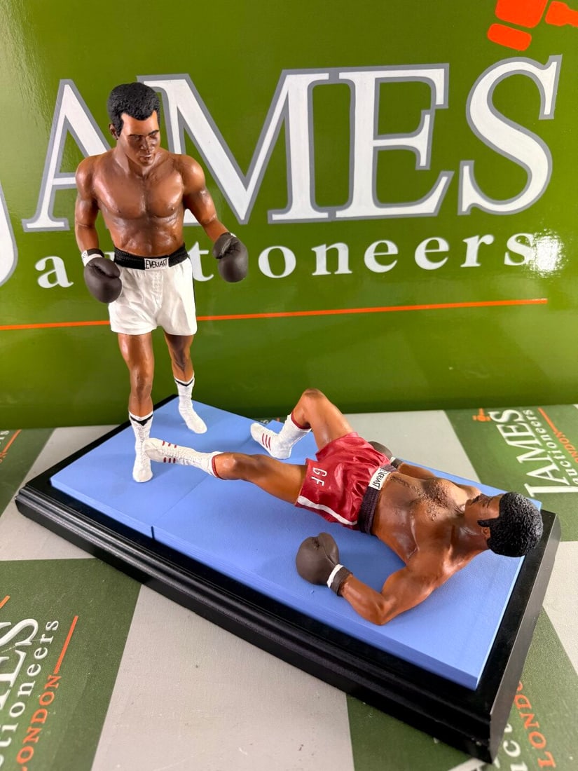 Endurance Art Of Sport Muhammad Ali & George Foreman `Rumble In The Jungle`: Endurance Art Of Sport Muhammad Ali & George Foreman `Rumble In The Jungle`extremely rare edition