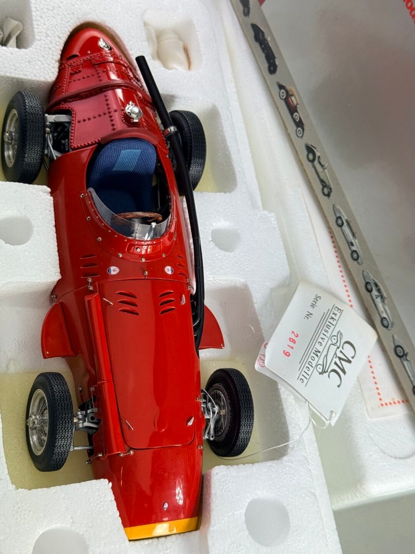 CMC-1:18 Scale Grand Prix Maserati 250F (1957) Grand-Prix-Sieger - 4