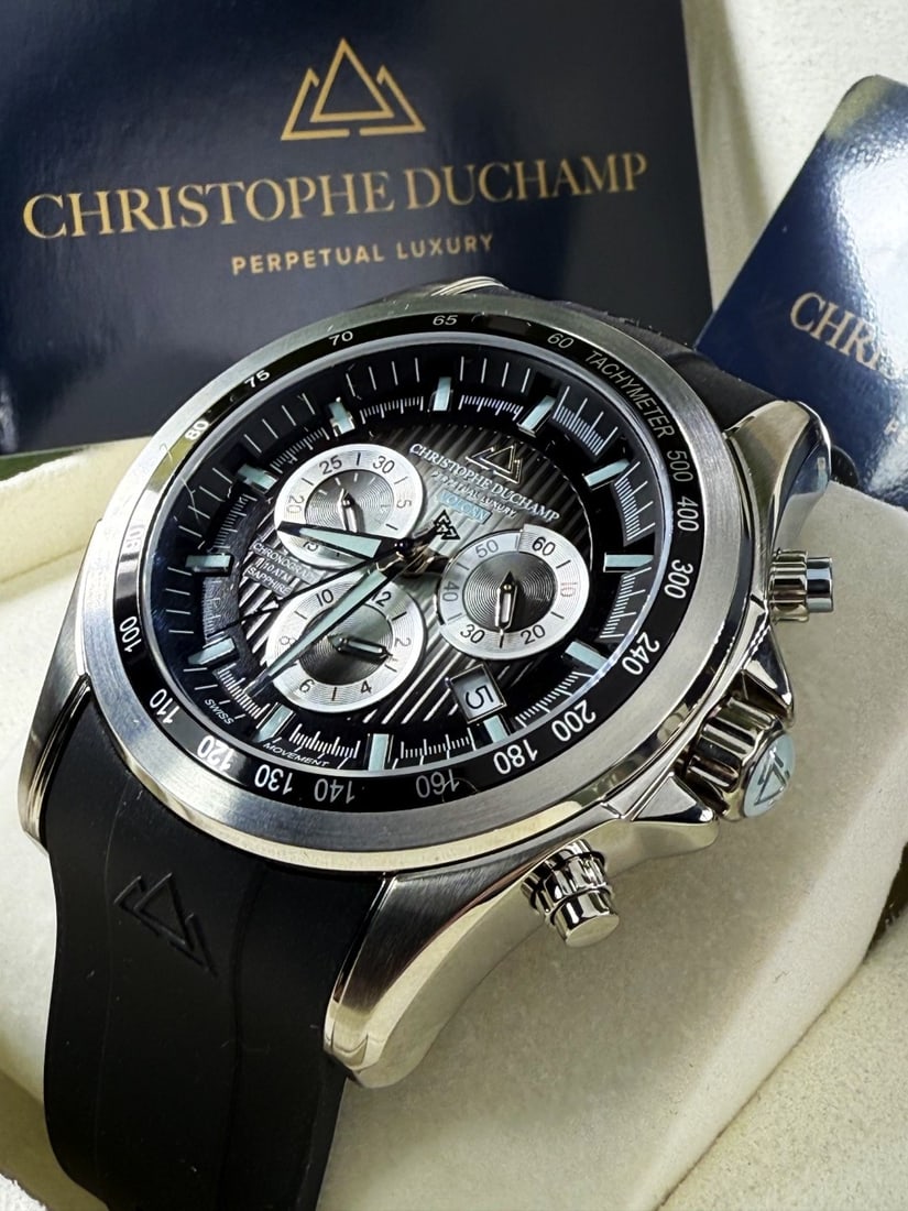 Christophe Duchamp Gent`s Vulcan Chronograph Watch Rrp £2150: Christophe Duchamp Gent`s Vulcan Chronograph Watch Rrp £2150, sapphire crystal, 100metres water resistant(untested) original packaging as pictured, mint example.