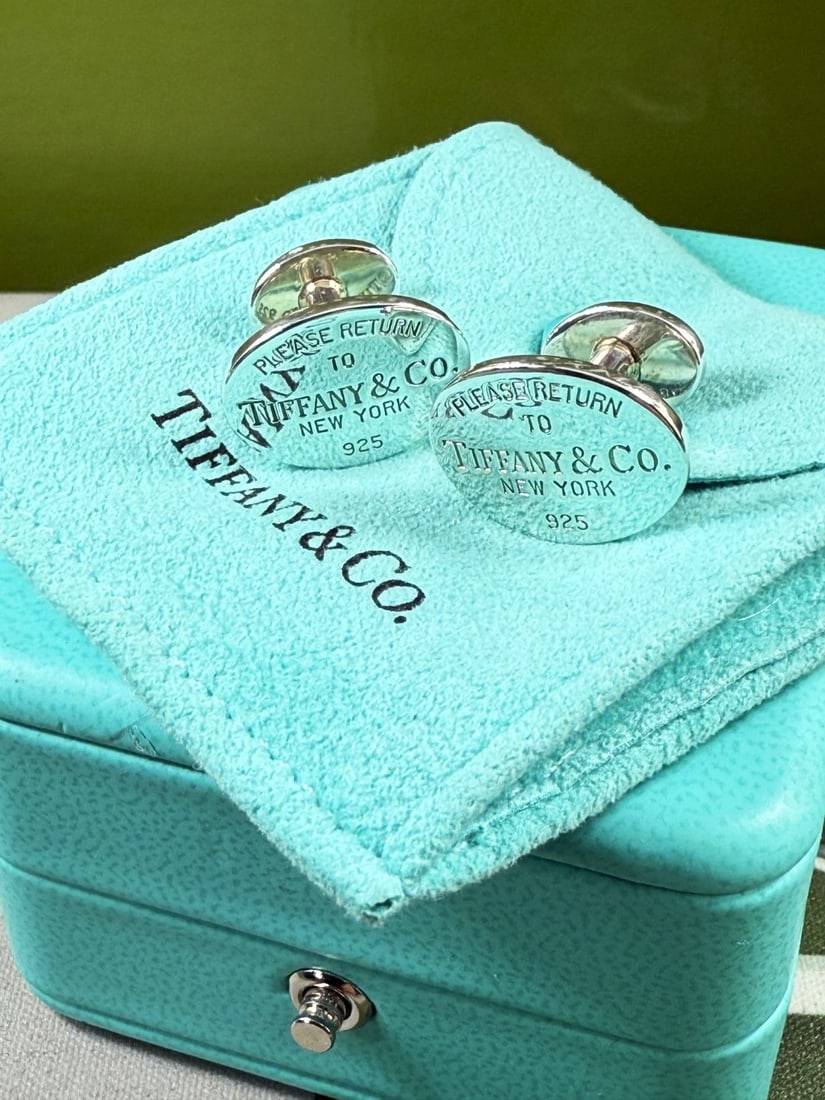Tiffany & Co `Return To` Solid Silver Classic Cufflinks: Tiffany & Co `Return To` Solid Silver Classic Cufflinks, mint pre owned examples as pictured.