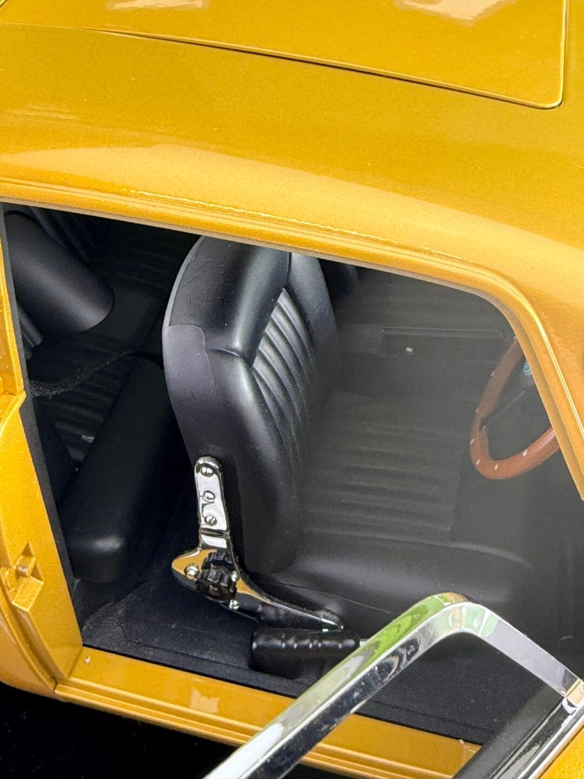 Eaglemoss James Bond 007 Aston Martin DB5 1:8 Scale Gold Agora-One of A Kind +Case - 7