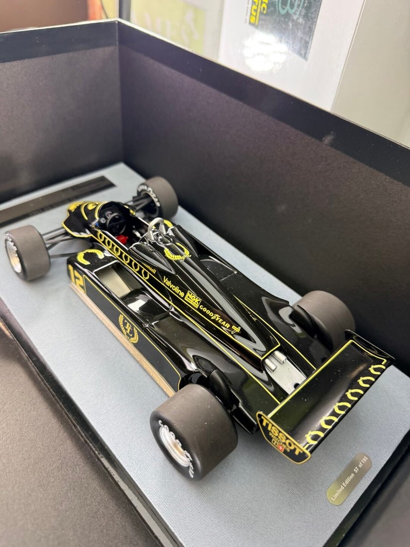 Tecnomodel Mythos Series 1/18 scale Lotus 91 Nigel Mansell British Grand Prix 1982 - 4