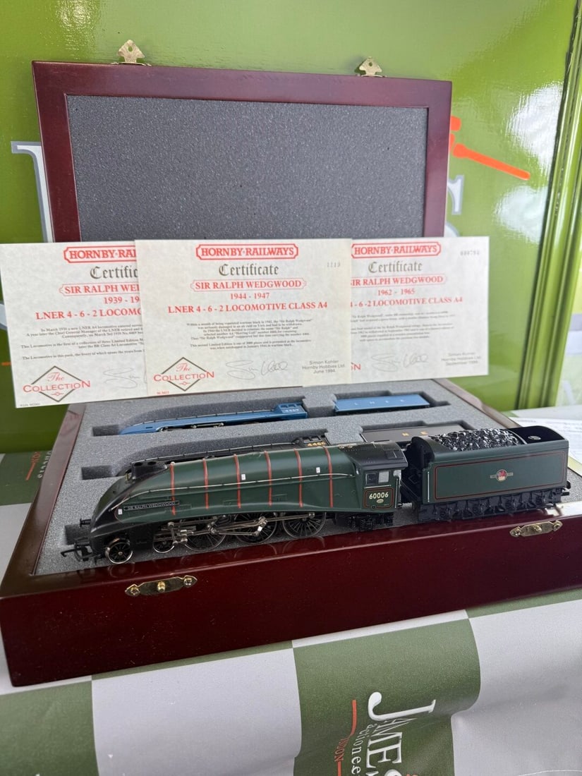 Ltd Edition Hornby OO Gauge R353 Sir Ralph Wedgwood Locomotive Collection. - 2