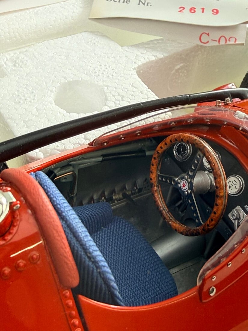 CMC-1:18 Scale Grand Prix Maserati 250F (1957) Grand-Prix-Sieger - 5