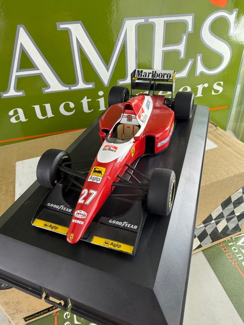 Grand Prix Classics 1:18 Jean Alesi Ferrari 93A 1993 - 2