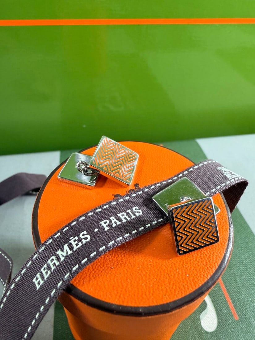 Hermes Paris Chevron Stripe Square Chaine Cufflinks Silver/Orange - 3