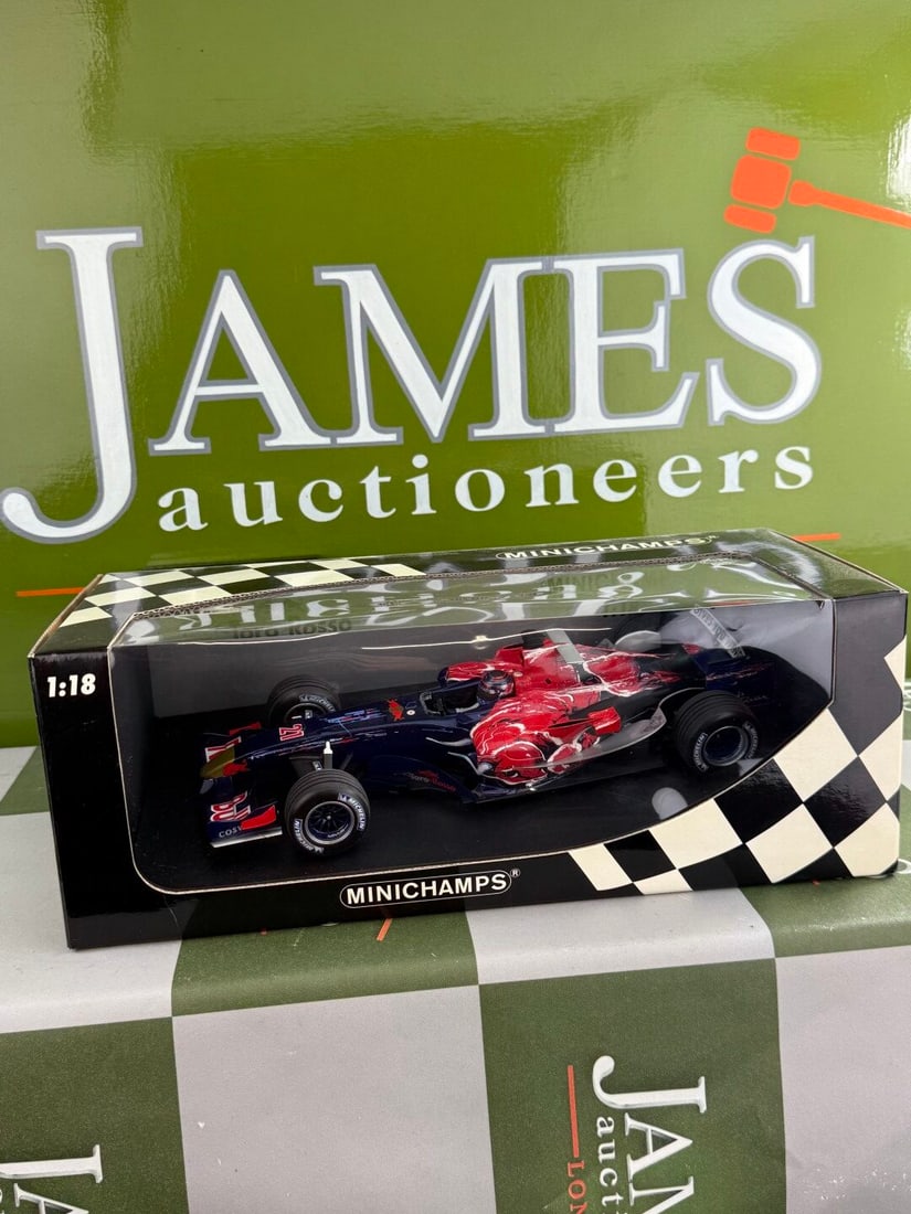 Minichamps 1:18 Toro Rossi cosworth STR1 S Speed 2006 - 2