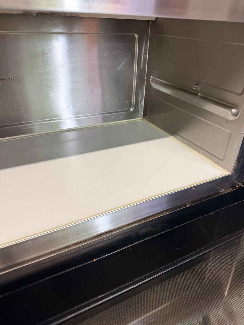 Panasonic Pro11 Model NE-1880 Commercial Microwave Oven RRp £4k - 10