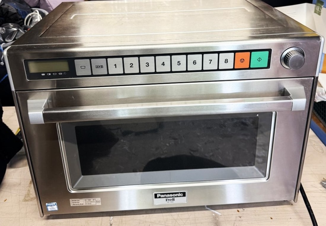 Panasonic Pro11 Model NE-1880 Commercial Microwave Oven RRp £4k - 11