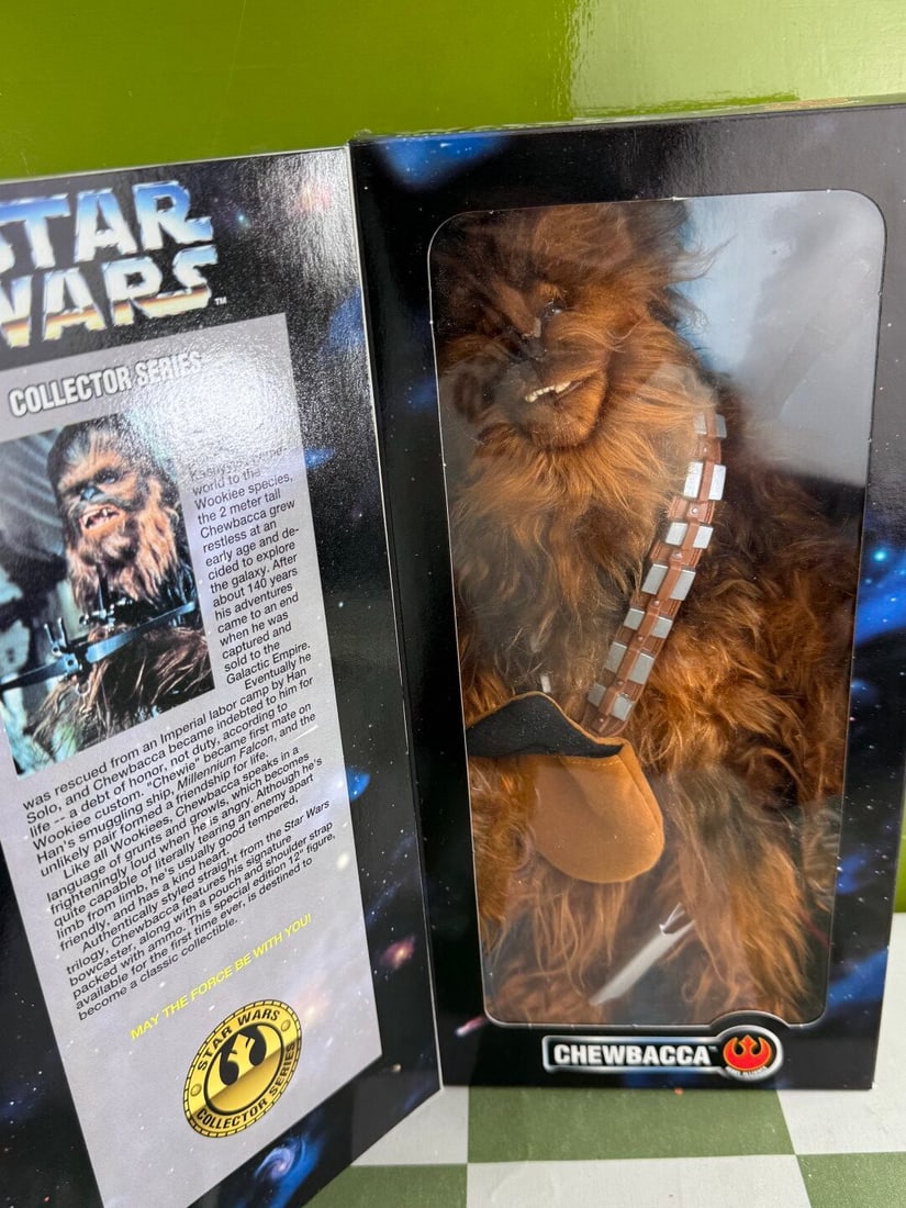 Star Wars Kenner 12 Collectors Edition Series -Chewbacca - 2