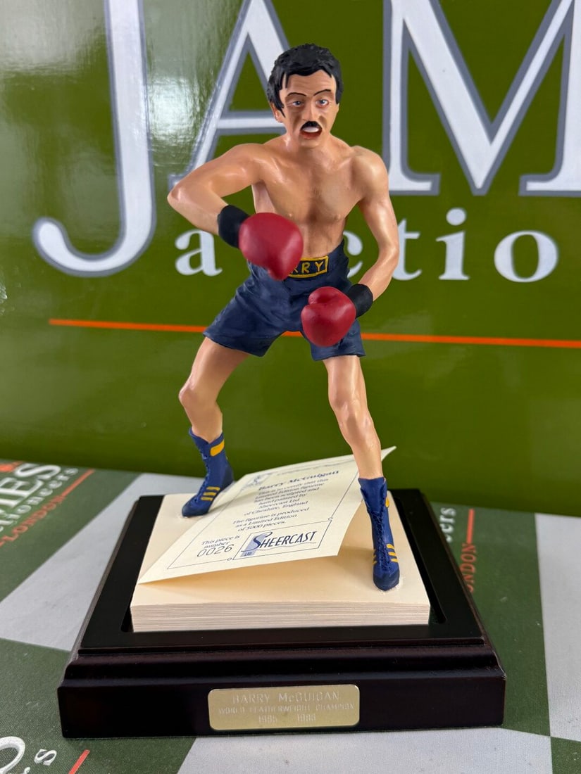 Barry Mcguigan Featherweight Boxing Champion- The Art Of Sport By Endurance Figurine. Sculpted by Da: Barry Mcguigan Featherweight Boxing Champion- The Art Of Sport By Endurance Figurine. Sculpted by Daniel Lovatt-