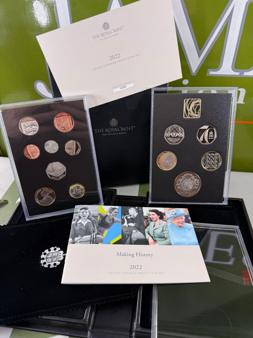 The Royal Mint 2022 Making History Edition Of Coinage /COAs Etc: ROYAL MINT "THE 2022 UNITED KINGDOM COLLECTOR EDITION PROOF COIN SET" IN BLACK ROYAL MINT LEATHERETTE PRESENTATION BOX WITH CERTIFICATES OF AUTHENTICITY AND ASSOCIATED PAPERWORK