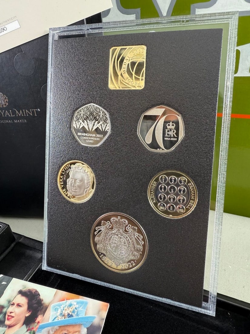 The Royal Mint 2022 Making History Edition Of Coinage /COAs Etc - 3