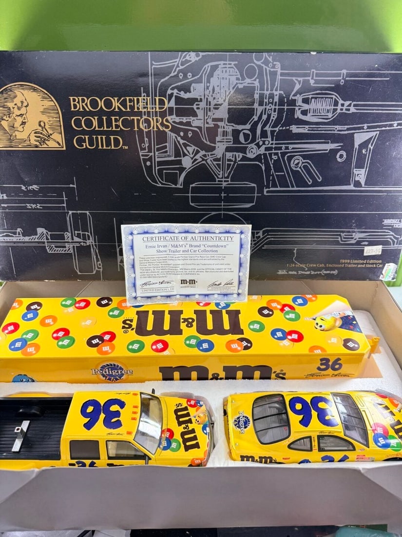 A Brookfield Collectors Guild Nascar 1:24 scale Crew Cab M&M Countdown Show Trailer and car. - 2