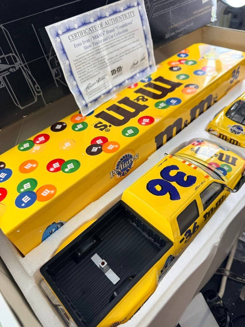 A Brookfield Collectors Guild Nascar 1:24 scale Crew Cab M&M Countdown Show Trailer and car. - 5