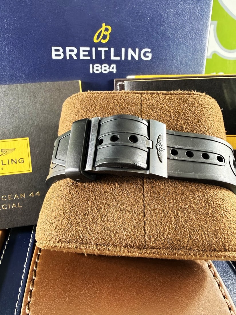 Breitling Superocean Blacksteel Special 44mm Ceramic Bezel Full Set M17393 - 11