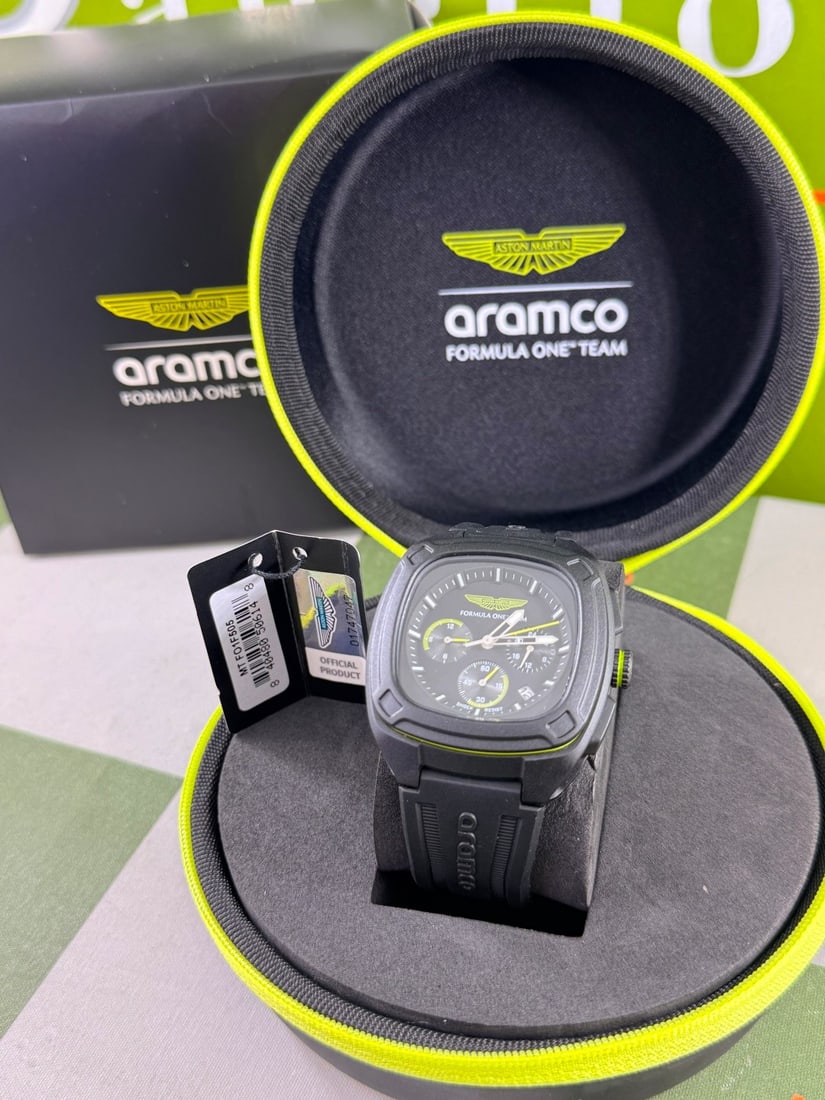 Aston Martin Official Merchandise VR W F1 Team Quartz Watch, 41 mm, Chronograph,: Aston Martin OVR W F1 Team Quartz Watch,Black, 41 mm, Chronograph,mint example appears as new, full packaging, cards etc included warranty stating watch new from Feb 26