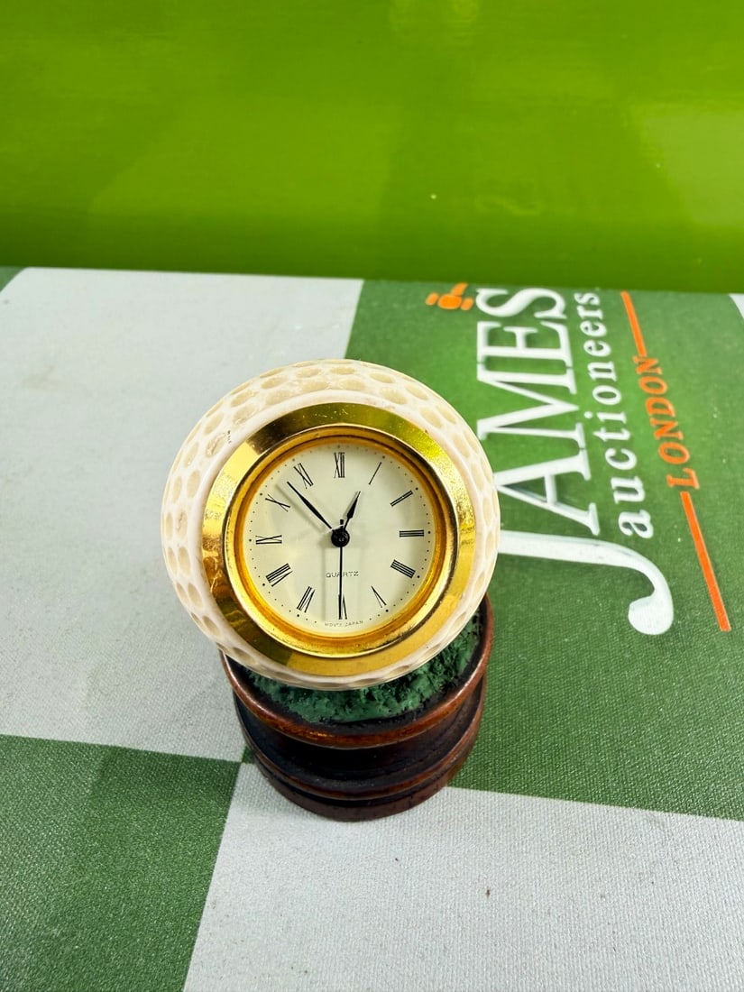 Vintage Table Top Golf Ball Clock-Made In Great Britain: Vintage Table Top Golf Ball Clock-Made In Great Britain-at time of lotting clock kept time and appeared in full working order